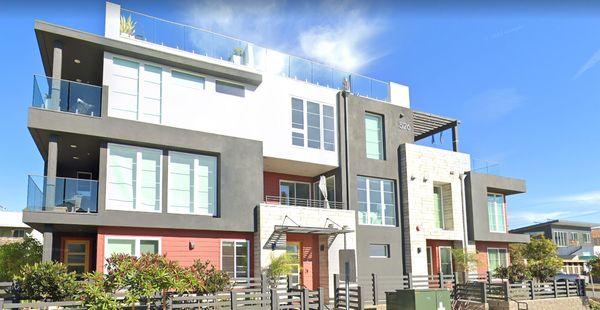 Beautiful townhomes in Oceanside! We manage three units in this community.