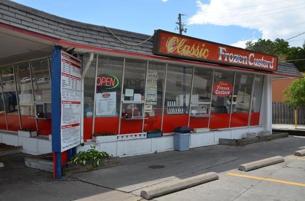 This place may not look like much, but they have some tasty custard.