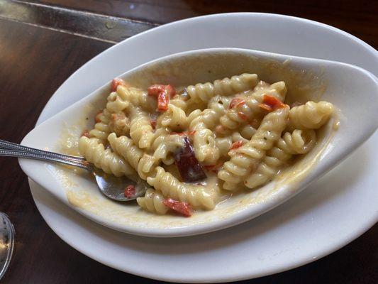 Cajun pasta with sausage and crab