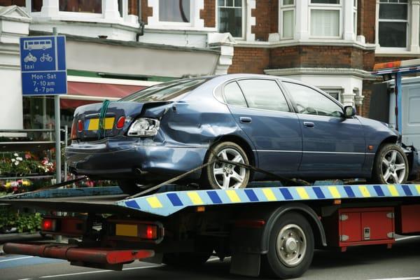 24 hour accident towing service