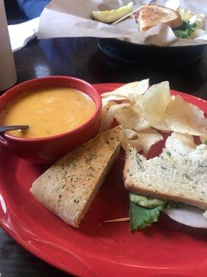 I tried the carrot soup and the Avocado Turkey 1/2 sandwich.