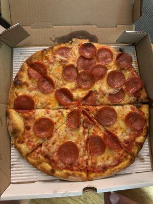 Pepperoni pizza (small)