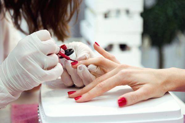 Manicure and Pedicure with Royal Care Mobile Spa in Los Angeles text to book at 213-793-1917