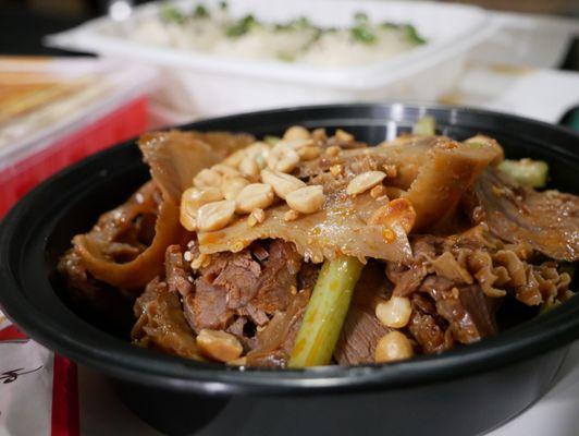 Sliced Beef and Beef Tripe in Chili Paste