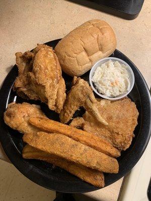 4pc broasted chicken dinner with seasoned potatoes and cole slaw