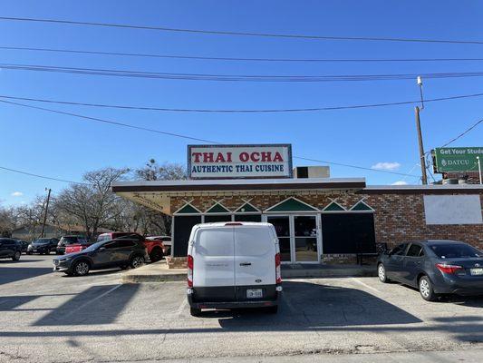 Entrance side of restaurant