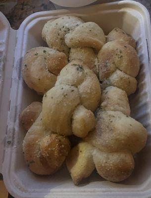 Garlic knot