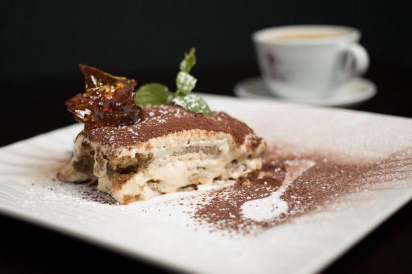 Maurizio's famous tiramisu'