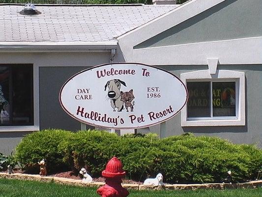 Hallidays Pet Resort and Day Care