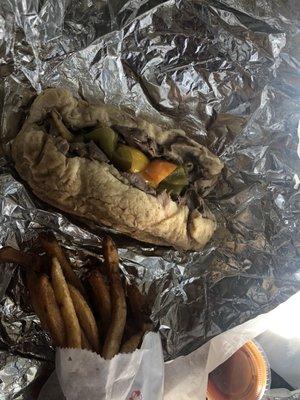 Italian beef dipped with fries