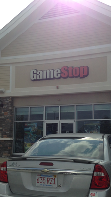 Mansfield GameStop -- Mansfield Crossing : 280 School Street, Mansfield          Storefront