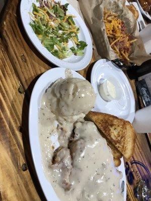 Chicken Fried Chicken w Mashed potatoes