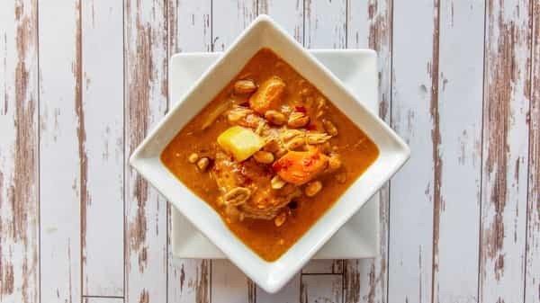 Massaman Curry Chicken (Stew Style)