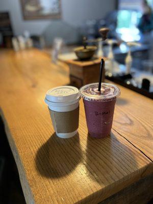 Coffee latte and Berry smoothie