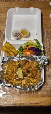 Pad thai dinner combo