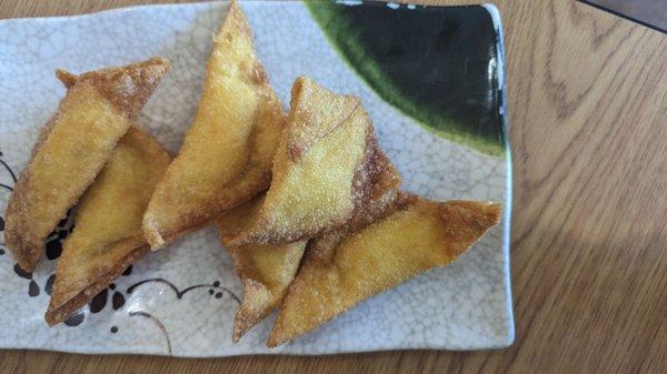 Wonderful crab Rangoon. There was actually 8 with the order. Stuffed full and so tasty.