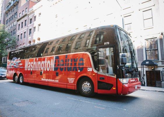 DC To NYC Bus service with wifi and electrical outlets on board