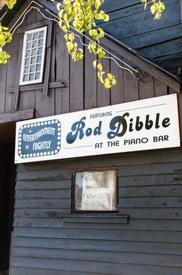 Entertainment Nightly: Rod Dibble Sign