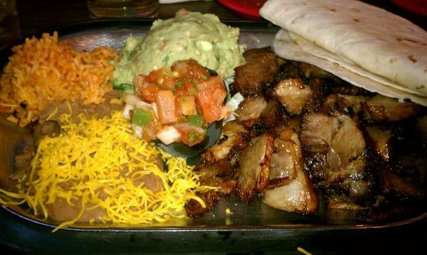 carnitas plate