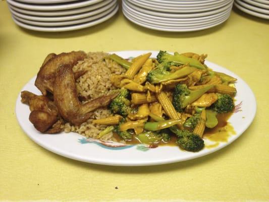 Chicken with Broccoli with Option Brown Sauce and Chicken Wings