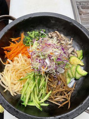 Hot stone bibimbab vegi