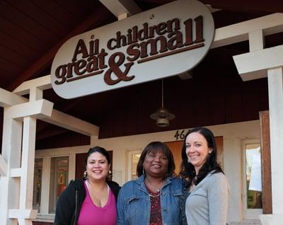 The AMAZING Teachers (l-r: Adela, Yolanda & Katie)