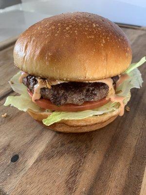 6 oz burger with lettuce, tomato, special sauce and crispy onions