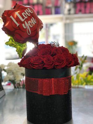 Preserved roses arrangement