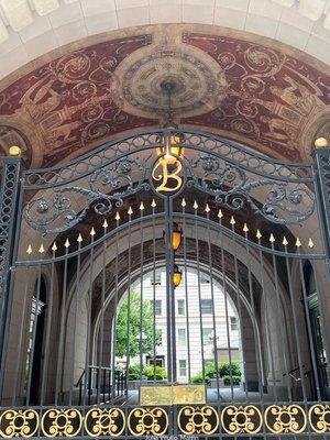 The Belnord's main gate and entrance, guarded by 24-hour doormen.