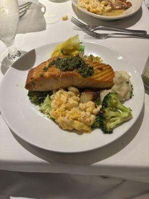 Salmon with Macaroni and Cheese, Broccoli, Mashed Potatoes and Baked Potatoes