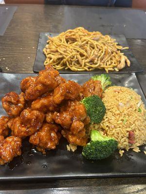 General Tso's Chicken Combo Platter and Chicken Lo Mein