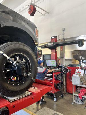 Recent investment in the latest in vehicle alignment technology from Hunter brand.