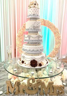 Gorgeous 5 Tier Wedding Cake