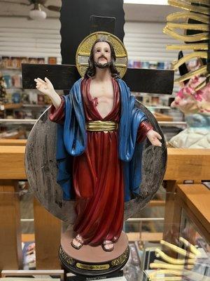 Resurrected Christ statue