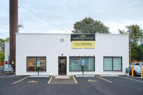 Front View of Edgebrook Radiology