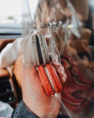 Strawberry Cheesecake Macarons, Taro Macarons; IG: @courtneyy_fiteats