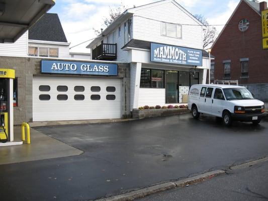 Mammoth Auto Glass & Mirror