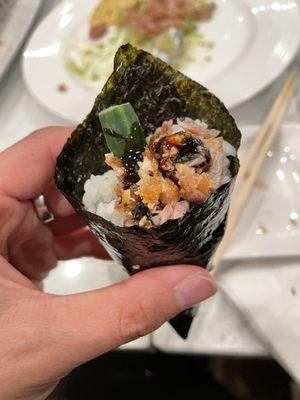 Salmon Skin Hand roll