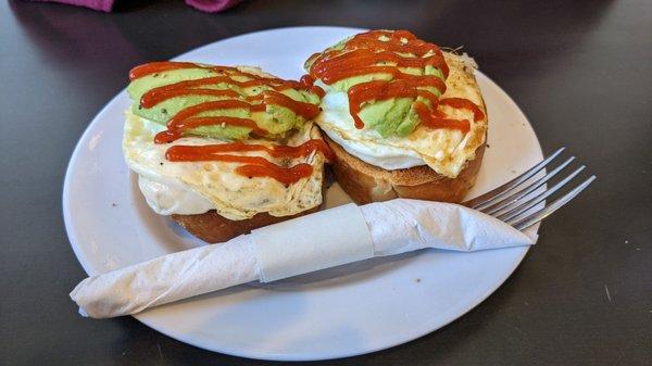 Avo-Egg Toast