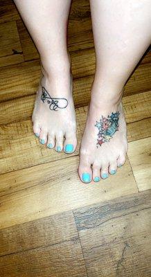 Blue toes for the summer!