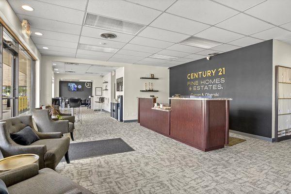 CENTURY 21 Curran & Oberski - Northville Office Building Lobby