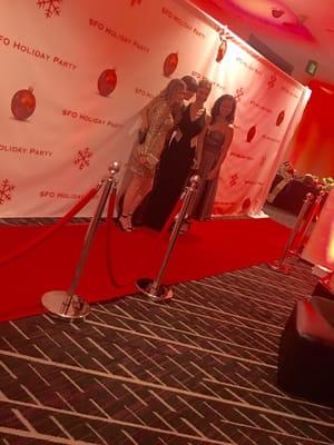 San Francisco Bay Area Hollywood Vip red carpet step and repeat backdrop red velvet ropes stanchion and other VIP party rentals.