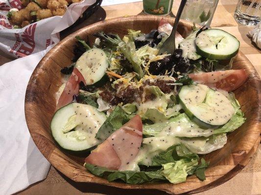 Winghouse Salad