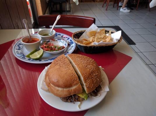 The main attraction, Cemitas!