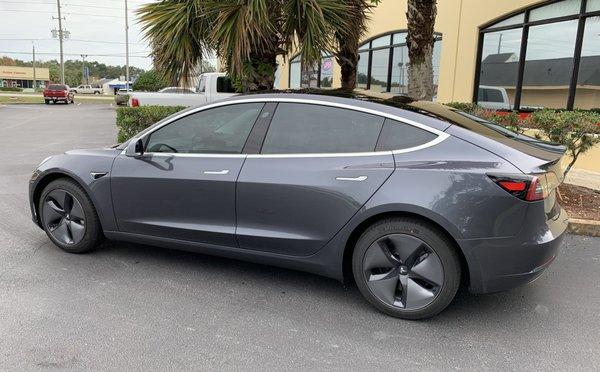 2018 Tesla Model 3 with Llumar CTX 30 (one piece rear window)