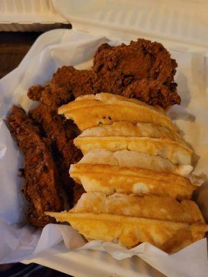 Bluma's Chicken & Waffles