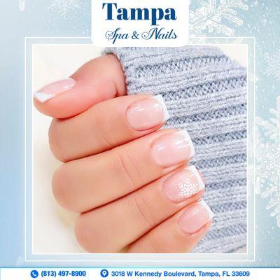 Bring the magic of Christmas to your fingertips with square nails!