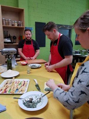 Rolling and shaping Caramelles