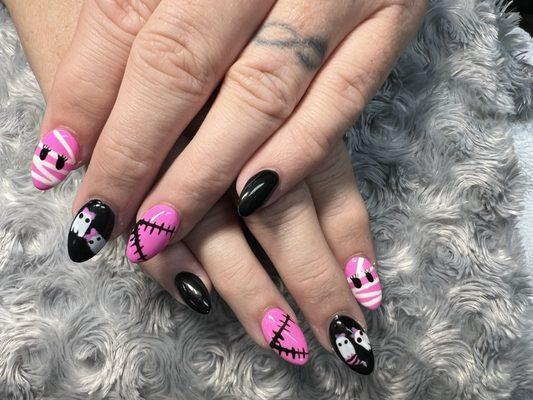 MilliesWorld of Nails