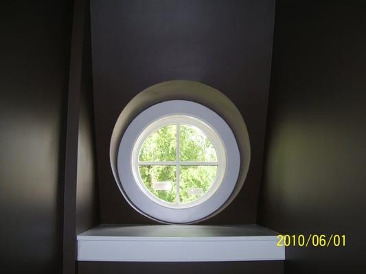 Tubular Window Enclosure